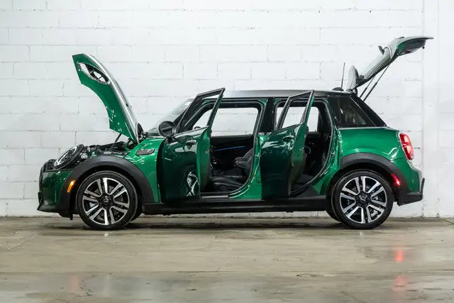 2023 MINI 5 Door Cooper S FWD | Premier | Accès Confort | Toit in Cars & Trucks in City of Montréal - Image 7