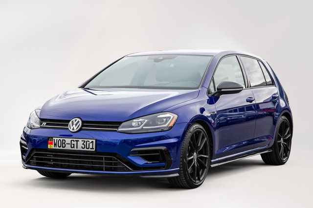 2019 Volkswagen Golf R Carbon Pack | Driving Assistance | Manuel in Cars & Trucks in Longueuil / South Shore