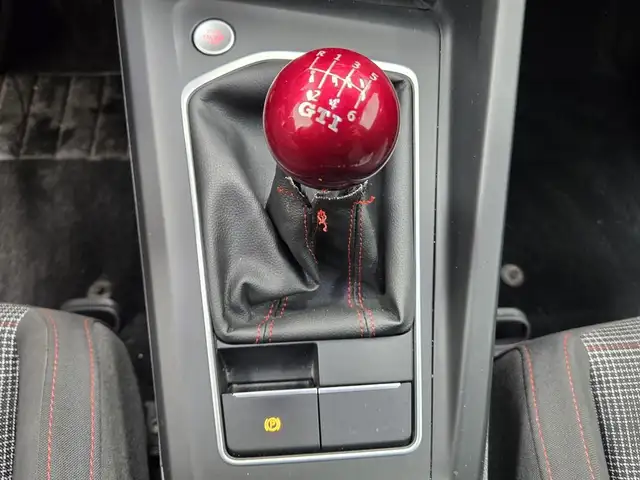 2022 Volkswagen Golf GTI 2.0L TURBO 241HP, SIEGES + VOLANT CHAUF in Cars & Trucks in Longueuil / South Shore - Image 27