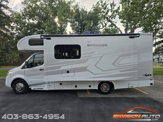 2021 FOREST RIVER SUNSEEKER MBS 2400T C-Class Motorhome RV in Cars & Trucks in Calgary - Image 2