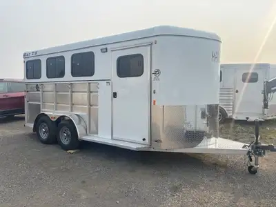 2026 Maverick Lite DX 3 Horse slant Bumper pull. Sale Price$28,988.00 LocationMillarville, Alberta C...