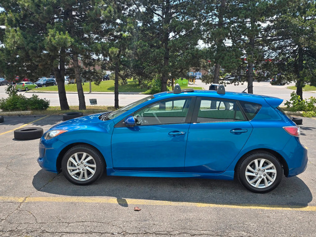 MAZDA 3 GS AUTO | SUNROOF | HTD SEATS | BLUETOOTH | ONE OWNER in Cars & Trucks in Mississauga / Peel Region - Image 2
