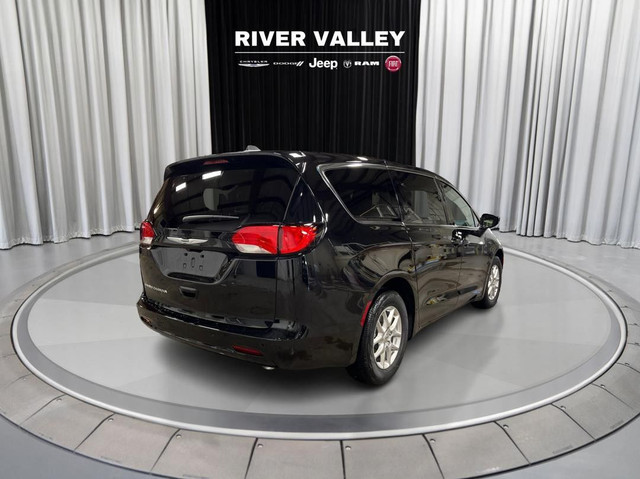 2024 Chrysler Grand Caravan in Cars & Trucks in Strathcona County - Image 3