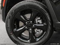 LUXURY TECH GROUP II -inc: Power Tilt/Telescope Steering Column Integrated Off-Road Camera Surround... (image 8)
