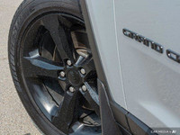 Only 7,926 Miles! This Jeep Grand Cherokee L delivers a Regular Unleaded V-6 3.6 L/220 engine poweri... (image 5)