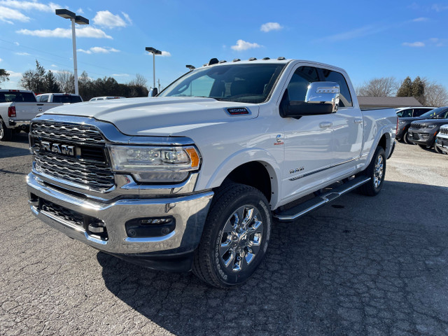 2024 Ram 3500 LIMITED Aisin HD Automatic Cummins Diesel 5th Whee in Cars & Trucks in Sarnia - Image 3