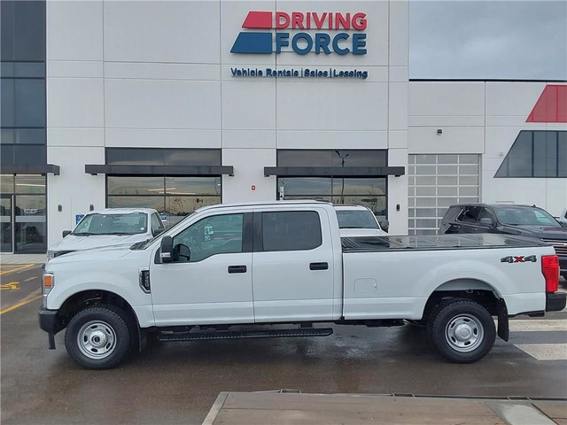  2022 Ford Super Duty F-350 SRW XL in Cars & Trucks in Calgary - Image 2