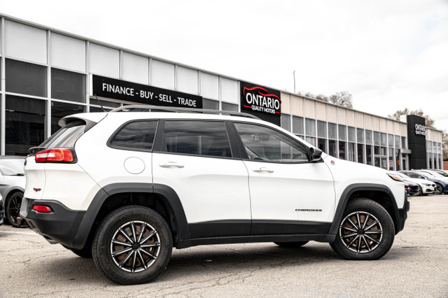 2014 Jeep Cherokee 4WD 4dr Trailhawk in Cars & Trucks in Mississauga / Peel Region - Image 4