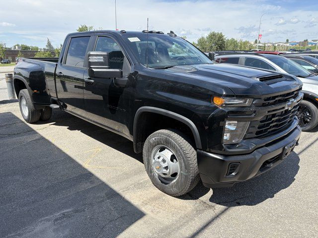 2025 Chevrolet Silverado 3500HD Work Truck in Cars & Trucks in Calgary - Image 3
