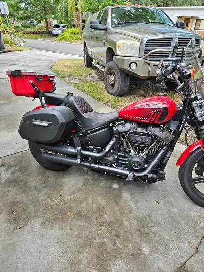 APPLY NOW: https://www.ridecollective.ca/get-pre-approved The 2023 Harley-Davidson Street Bob 114 (F...