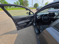 Certified, Heated Seats, Aluminum Wheels, Heated Steering Wheel, Lane Keep Assist, Apple CarPlay! Th... (image 9)