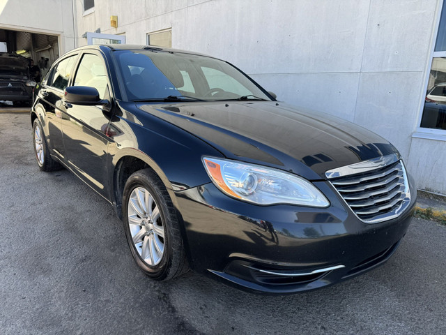 2014 Chrysler 200 LX AUTOMATIQUE FULL AC MAGS in Cars & Trucks in Laval / North Shore - Image 2