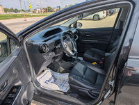 Finance this vehicle! Apply at stonebridgeauto.com 2016 Toyota Prius C Technology with 155000km. 1.5... (image 9)