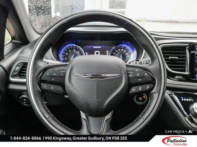 2019 Chrysler Pacifica Limited in Cars & Trucks in Sudbury - Image 19