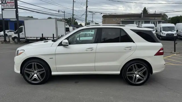 2012 Mercedes-Benz M-Class ML 350 BlueTEC in Cars & Trucks in Laval / North Shore - Image 3