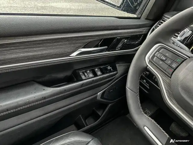2023 Jeep Wagoneer Series III | Ex-Demo | 7-Passenger | 3.0L dans Autos et camions dans Tricities/Pitt/Maple - Image 13