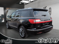 Le Lincoln Navigator Reserve 2021 est un VUS pleine grandeur ultra luxueux, conçu pour accueillir co... (image 4)