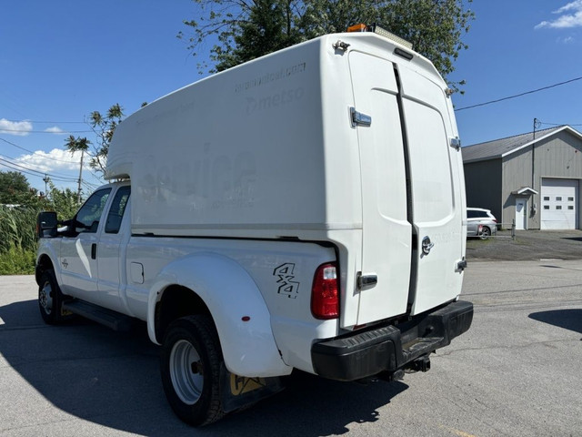 2016 Ford Super Duty F-350 à roues arrière jumelées XL/XLT/Laria dans Autos et camions  à Laval/Rive Nord - Image 2
