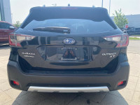 Humberview Volkswagen on the Queensway The 2024 Subaru Outback Premier XT AWD in Crystal Black Silic... (image 5)