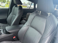 Experience style, efficiency, and advanced technology in the 2022 Toyota Venza XLE Hybrid. Powered b... (image 4)