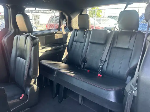 2017 Dodge Grand Caravan 4dr Wgn GT in Cars & Trucks in Calgary - Image 16