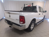 Drive our 2022 RAM 1500 Classic Tradesman Crew Cab 4X4 in Bright White and start taking care of busi... (image 7)