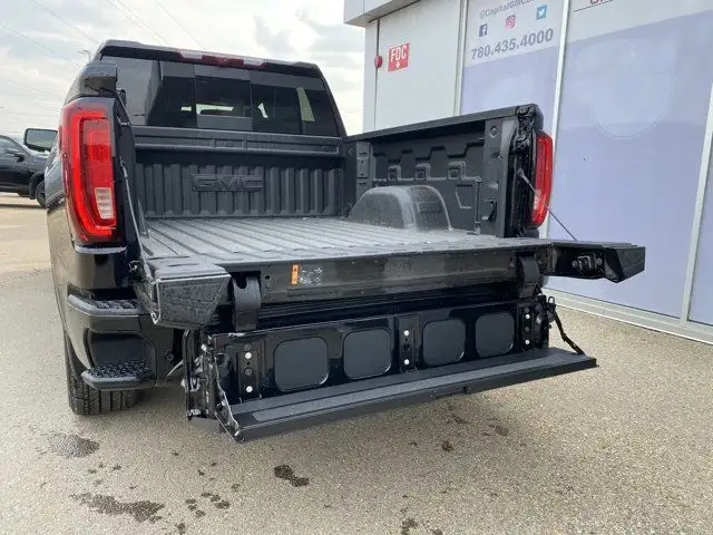 2025 GMC Sierra 1500 Crew Cab Denali Ultimate in Cars & Trucks in Edmonton - Image 6