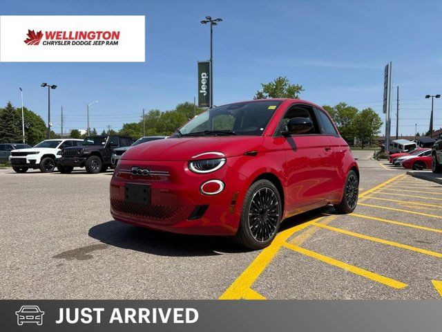 2025 FIAT 500e (RED) Edition | Navigation | Lane Departure in Cars & Trucks in Guelph