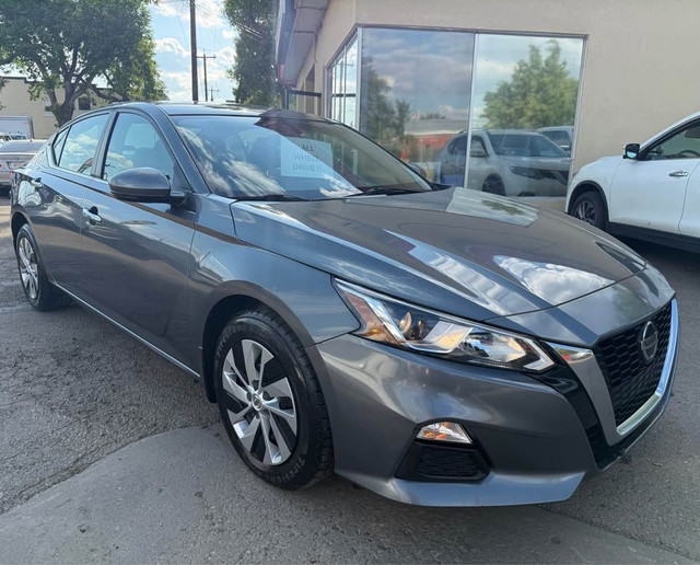 2020 NISSAN ALTIMA 2.5 AWD 4 DOOR LOW KMS WE FINANCE ALL CREDIT in Cars & Trucks in Edmonton - Image 4