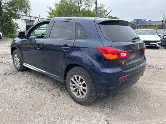 2011 Mitsubishi RVR SE SE 4WD CVT in Cars & Trucks in City of Toronto - Image 3