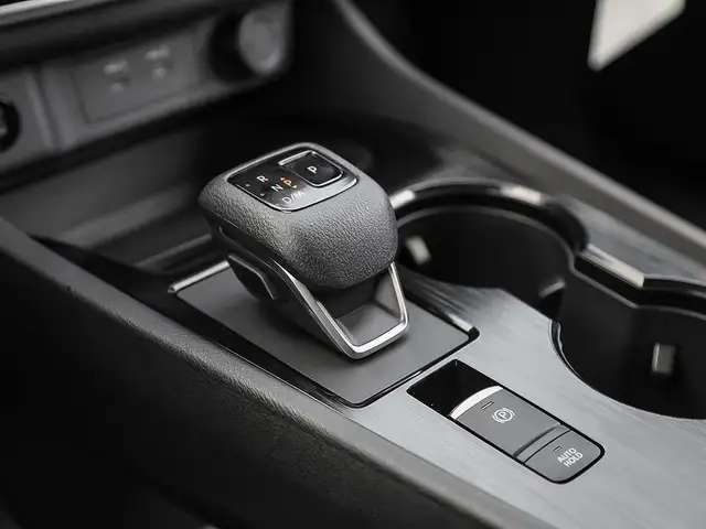 2025 Nissan Rogue 60th ANNIVERSARY EDITION dans Autos et camions dans Belleville - Image 18