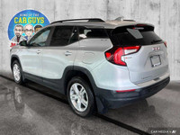 Experience the perfect blend of style and practicality with this 2022 GMC Terrain SLE. Boasting a fu... (image 3)