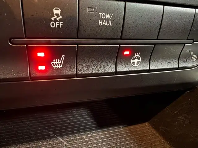 2019 RAM 1500 Classic SLT in Cars & Trucks in Owen Sound - Image 3