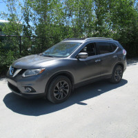 2016 Nissan Rogue SL AWD w/Panoramic Sunroof Heated seats and Back-up camera. Great used Nissan Rogu... (image 2)