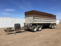 1989 M&M Welding 28 Ft Quad Axle Wagon End Dump Trailer