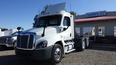 Welcome to Andy's Truck Sales. 2018 FREIGHTLINER CASCADIA DAY CAB TRACTOR #2220 ; 282,752 KM ; 7,339...