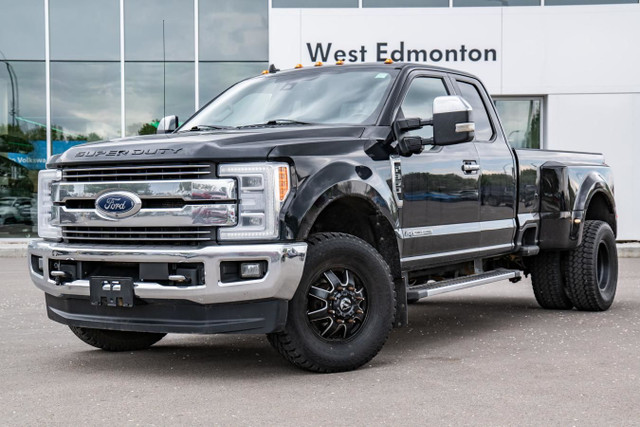 2019 Ford Super Duty F-350 DRW Lariat in Cars & Trucks in Edmonton