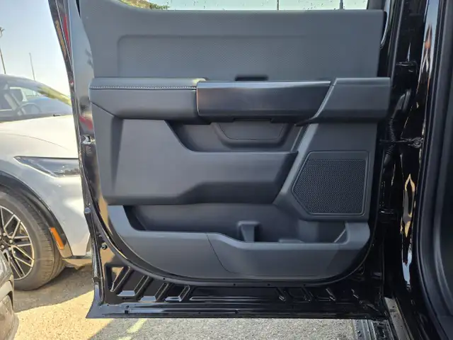 2025 Ford F-150 STX | BLACK APP PKG | MOBILE OFF PKG | BLIS dans Autos et camions dans Calgary - Image 21