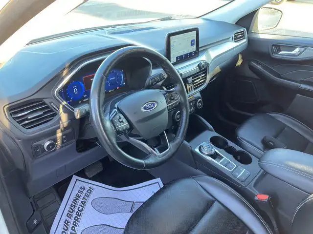 2021 Ford Escape Titanium in Cars & Trucks in Hamilton - Image 16