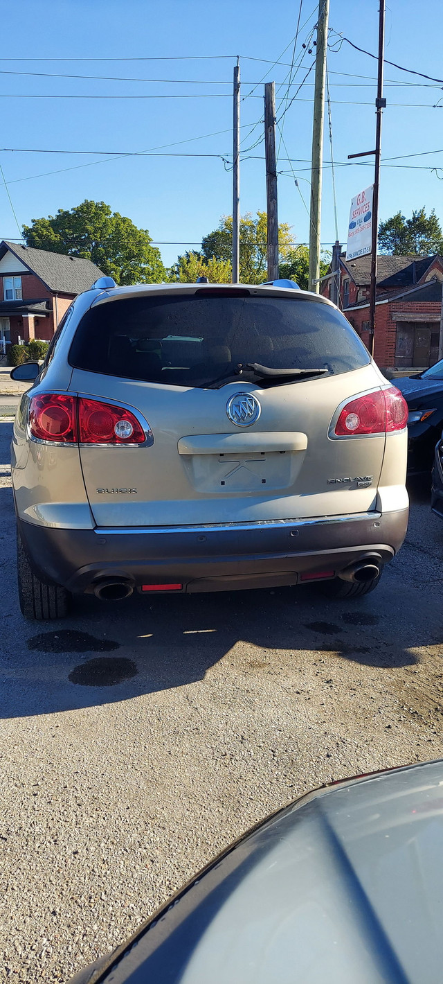 2011 Buick Enclave CXL in Cars & Trucks in Oshawa / Durham Region - Image 4