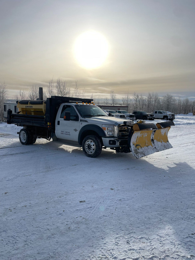 2015 Ford F550 Sander Plow Dump Truck in Heavy Equipment in Sudbury