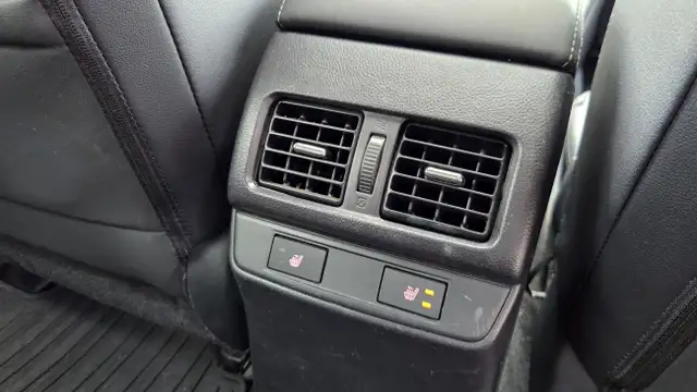 2017 Subaru Outback Limited in Cars & Trucks in City of Toronto - Image 11
