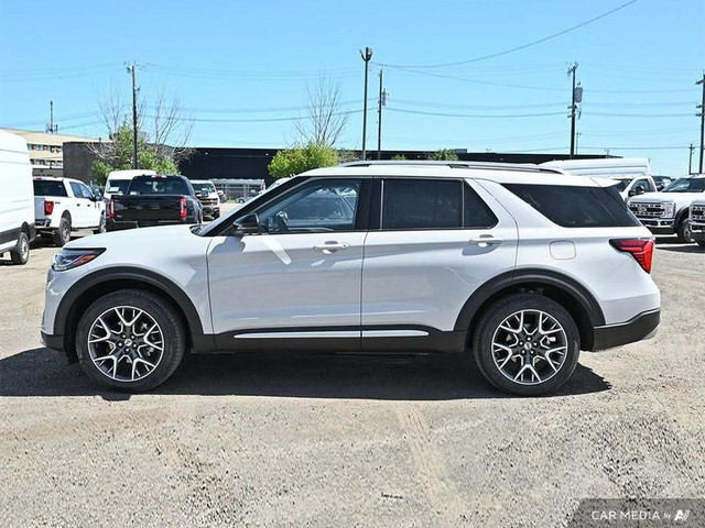 2025 Ford Explorer Platinum in Cars & Trucks in Edmonton - Image 3