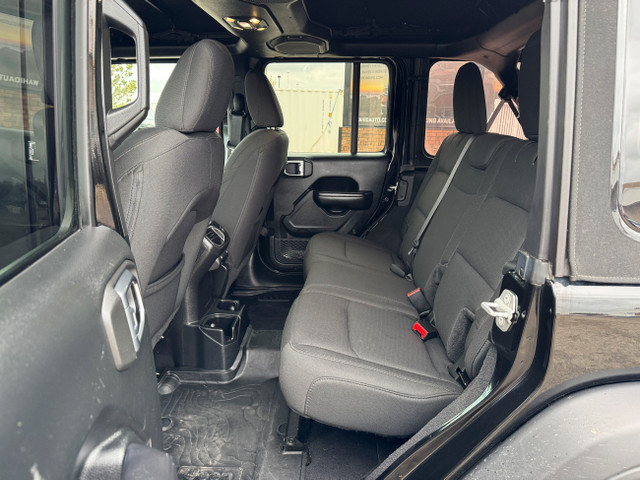 2019 Jeep Wrangler Unlimited Sport 6SPD Manual in Cars & Trucks in Lethbridge - Image 4