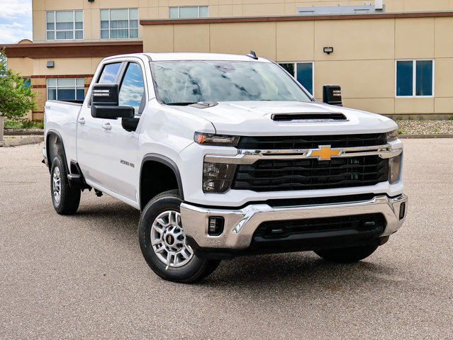 2025 Chevrolet Silverado 2500HD LT in Cars & Trucks in Strathcona County - Image 2