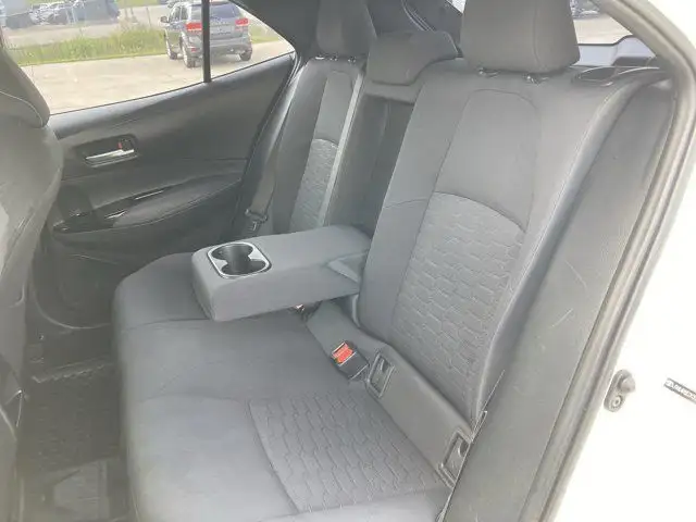 2019 Toyota Corolla Hatchback in Cars & Trucks in Hamilton - Image 17