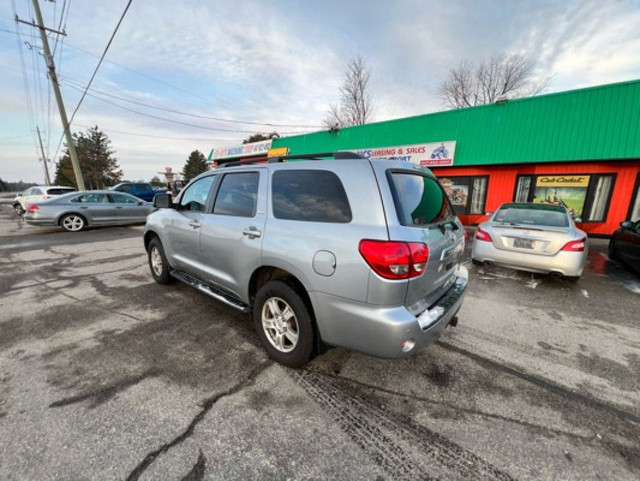 2014 Toyota Sequoia 4WD 4dr in Cars & Trucks in Mississauga / Peel Region - Image 4
