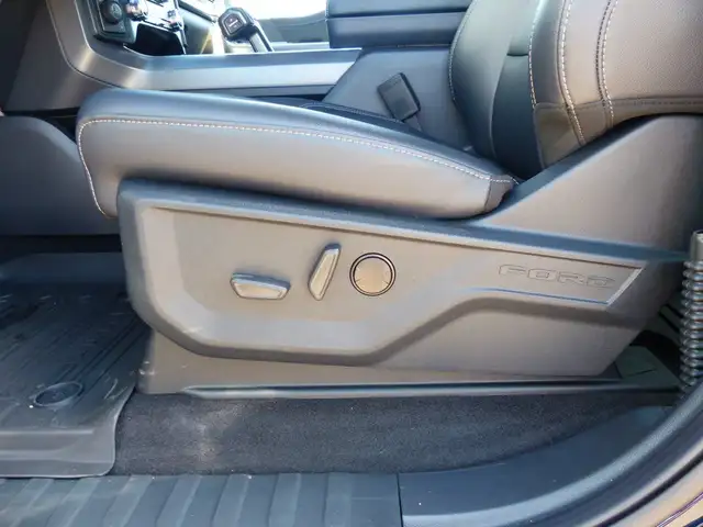 2025 Ford F-150 XLT Hybrid 303A dans Autos et camions dans Medicine Hat - Image 13