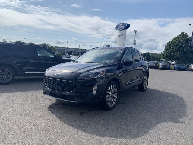 2021 Ford Escape Titanium Hybrid AWD - Leather/Roof + Heated Sea in Cars & Trucks in Kawartha Lakes