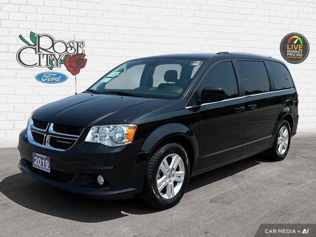 2019 Dodge Grand Caravan Crew | Cloth | Navigation | in Cars & Trucks in Windsor Region